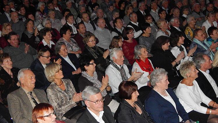 Die Stadthalle war dicht besetzt. Foto: Horst Wunner