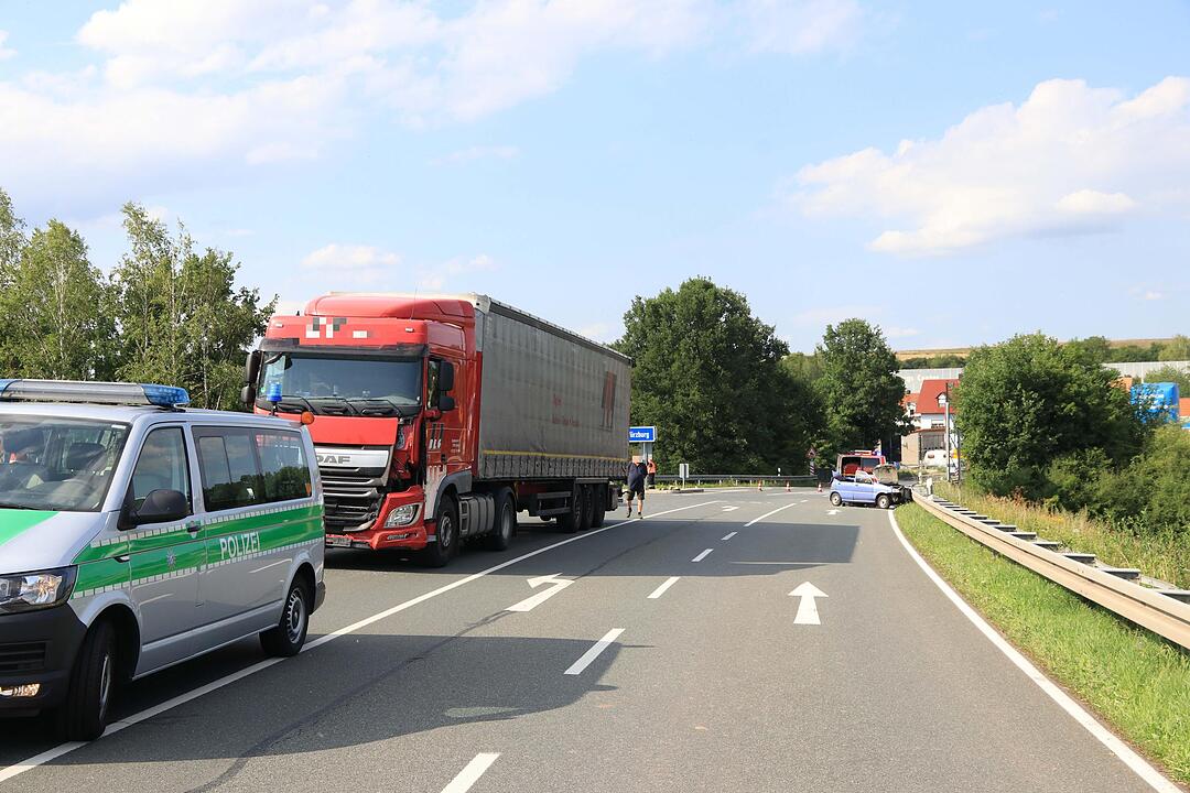 Schwerer Unfall bei Autobahnauffahrt Schlüsselfeld