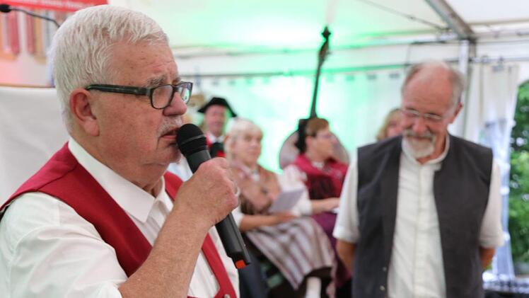Walter Tausenpfund (l.)  und Eberhard Hofmann moderierten. Foto: Franz Galster