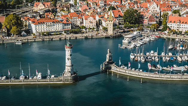 Inselstadt Lindau vom Hafen aus