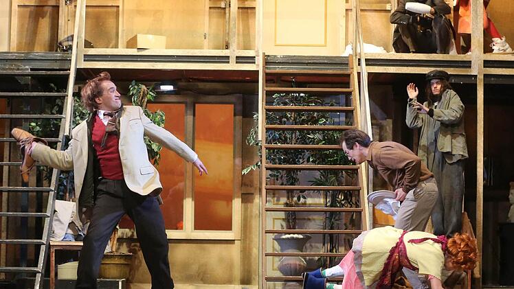 Hinter den Kulissen tobt "Der nackte Wahnsinn".Foto: Henning Rosenbusch