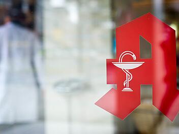Viele Apotheken in Bayern sind von der Pleite des AvP-Rechenzentrums betroffen. Foto: Ole Spata/dpa