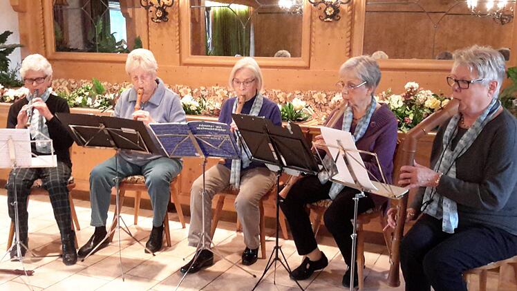 Die Flötengruppe "Andantino" gestaltete die adventliche Feier für die CSU-Senioren aus Bad Bad Brückenau.Rolf Pralle