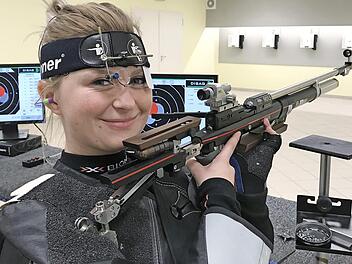Annika Welsch überzeugte für die SG Ludwigsstadt im Wettkampf gegen Schnabelwaid mit 390 Ringen.  Foto: Frank Ziener