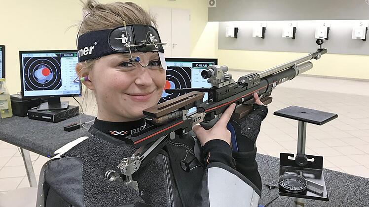 Annika Welsch überzeugte für die SG Ludwigsstadt im Wettkampf gegen Schnabelwaid mit 390 Ringen.  Foto: Frank Ziener