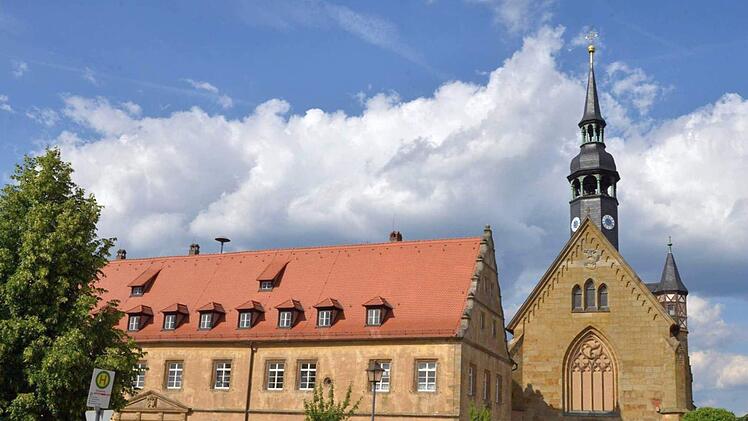 Der Gottesmutter und der Schmerzensreichen Heiligsten Dreifaltigkeit geweiht: Die Klosterkirche in Schlüsselau. Foto: Ronald Rinklef