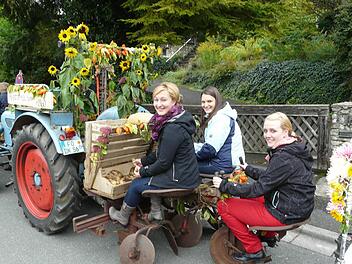 Beim Muggendorfer Erntedank- und Kürbisfest standen im Grunde nicht die Menschen, sondern die Früchte und das Gemüse im Mittelpunkt. Fotos: Pöhlmann