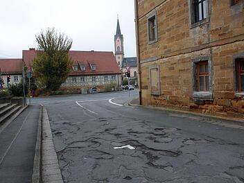 Die Schulstraße in Ebermannstadt ist in einem jämmerlichen Zustand. Foto: Josef Hofbauer