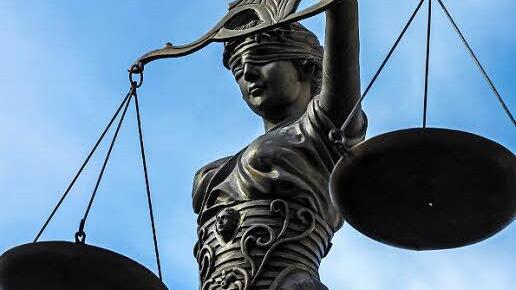 Wegen eines Streiches, an deren Folgen eine 57-jährige Frau heute noch leidet, standen zwei Bewohner der Jugendheimstätte Fassoldshof vor Gericht. Foto: Symbolbild Christopher Schulz/dpa