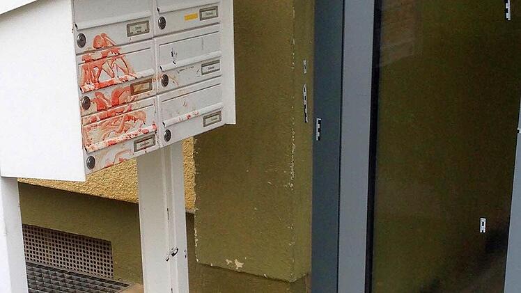Der Tatort: Nach der Attacke sicherte die Polizei jede Menge Spuren, die noch nicht komplett ausgewertet sind. Die Suche nach dem Täter geht also weiter. Foto: privat