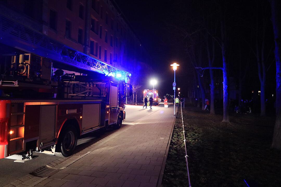Feuer in Bamberger Studentenwohnheim: Wohnung brennt voll aus