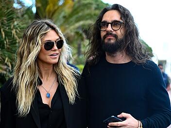 Tom Kaulitz hat in seinem Podcast den &Auml;u&szlig;erungen seiner Frau Heidi Klum bez&uuml;glich seiner Schlafgewohnheiten widersprochen.