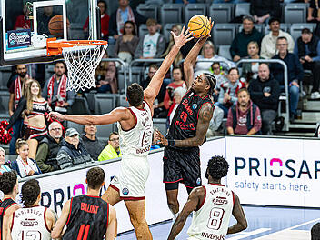 Murcia siegt, Ramirez fliegt