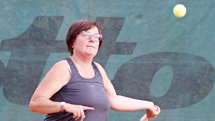 Eine solide Saison spielt Steffi Dorsch bei den Damen 40 in der Bezirksliga. Gegen Stadtsteinach steuerte sie einen Doppel-Punkt hinzu. Foto: red