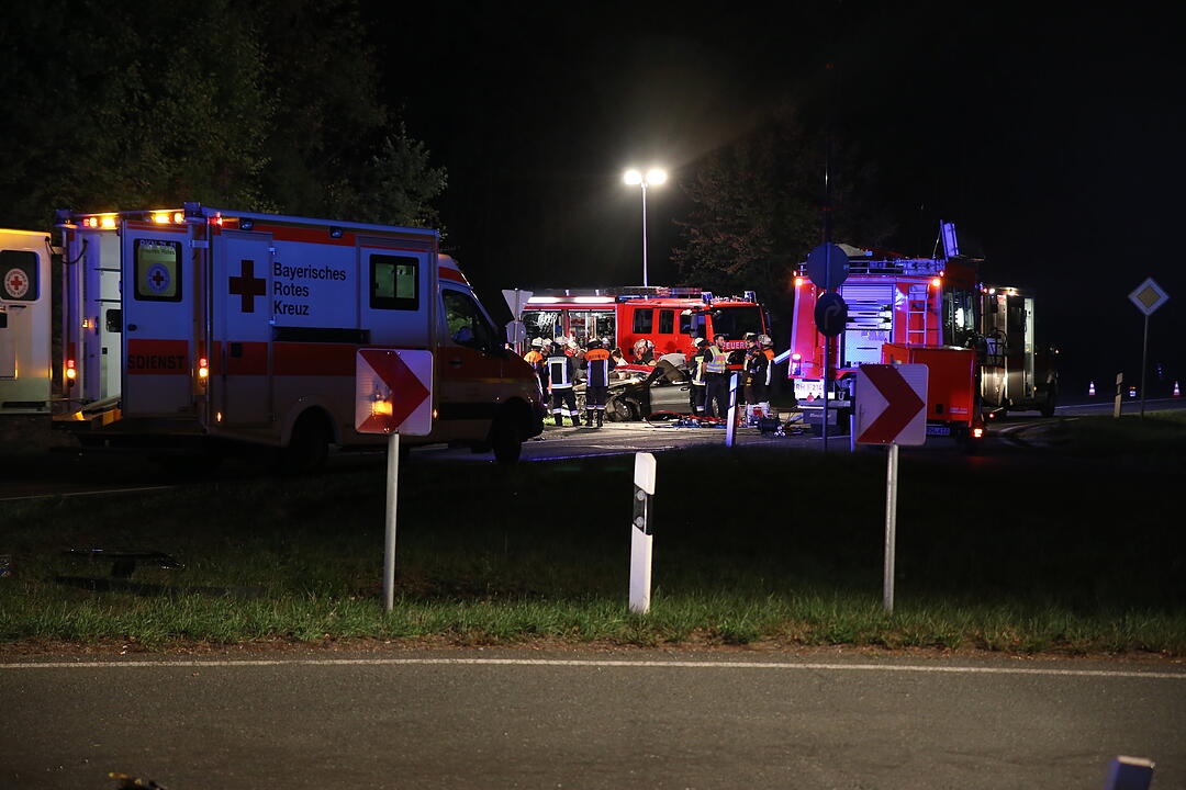 Vier Schwerverletzte bei Unfall nahe Wendelstein