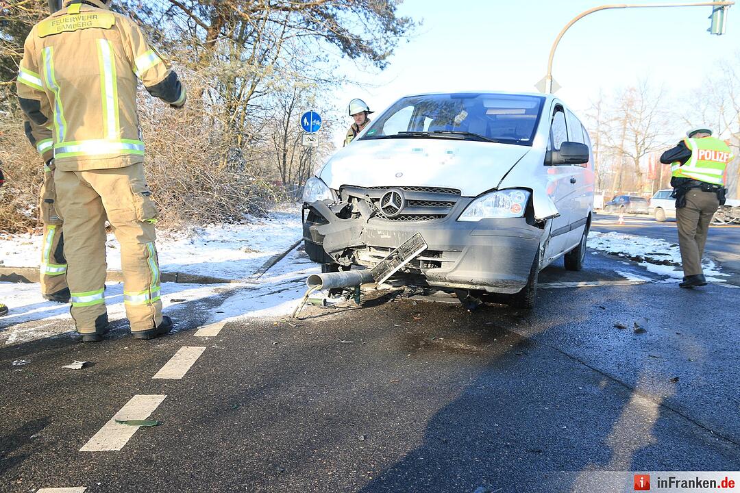 Drei Verletzte bei Unfall in Bamberg