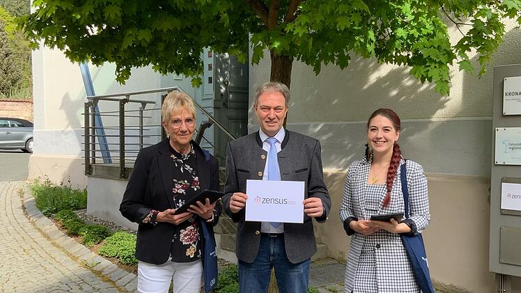 Landkreis Kronach: Zensus 2022 startet bald - Landrat bedankt sich bei den ehrenamtlichen Helfern