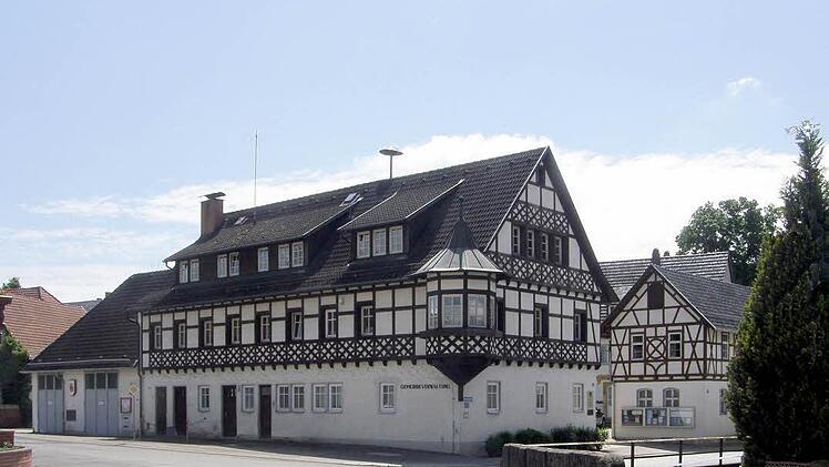 Das Rathaus der Gemeinde Meeder. Foto: Hartmut Demand