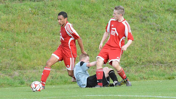Schnappschuss vom Spiel der Woche in Obereschenbach. Foto: ssp