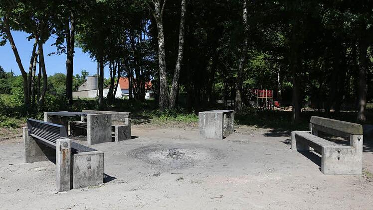 Dieses Foto zeigt den eigentlichen Grillplatz am Sylvanersee. Foto: Barbara Herbst