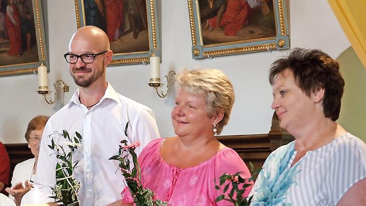 Einführung des neuen Mesnerteams (v. l.): Elmar Eichhorn, Elke Weber, Monika Geyer