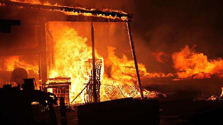 Brand in S&auml;gewerk in Schwarzenbach am Wald. Foto: News5/Fricke