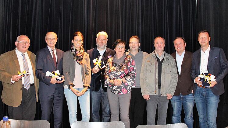 Mandatstr&auml;ger der CSU-Ortsverb&auml;nde aus Ha&szlig;furt und den Stadtteilen sowie der Kreis-CSU stellten sich bei der Regionalversammlung den Fragen der B&uuml;rger.privat