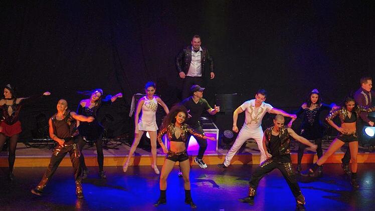 Das Ensemble "Irish Dance" brachte im Regenentbau das Publikum dazu, mitzuklatschen. Zum Schluss gab es "Standing Ovations".  Klaus Werner