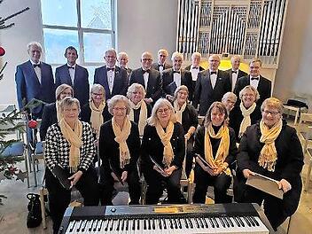 Die S&auml;ngerinnen und S&auml;nger der Liedertafel nehmen gerne neue Mitglieder auf. Vorkenntnisse braucht es keine.