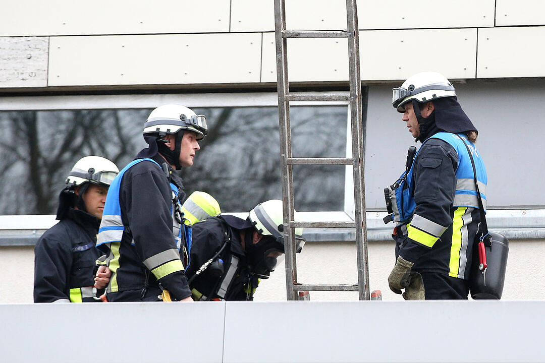 Nürnberg: Dachbrand in der Meistersingerhalle