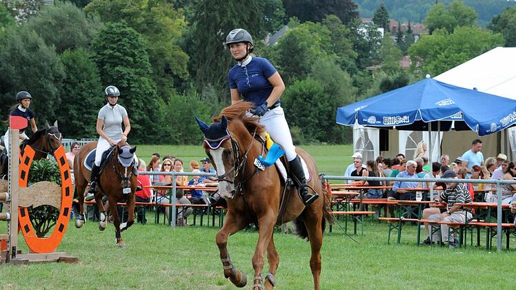 Impressionen vom Rakoczy-Reitturnier.