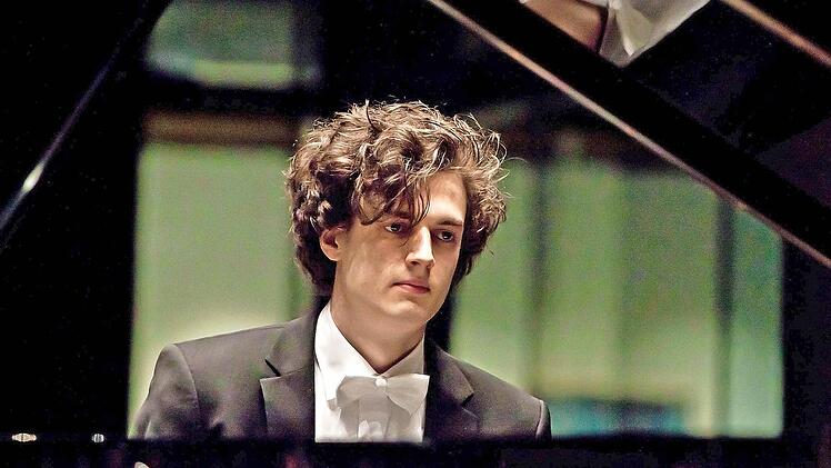 Der in Coburg aufgewachsene junge Pianist Leonhard Dering gibt im nächsten Frühjahr (18. Mai) sein Debüt bei der "Gesellschaft der Musikfreunde". Foto: Archiv/Jochen Berger