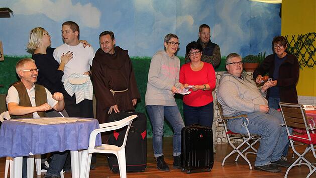 Die Theatergruppe St. Marien wird in diesem  Jahr ihre Fangemeinde mit dem Schwank  "Ein Koffer voller Geld" von Wilfried Reinehr erfreuen. Foto: Desombre