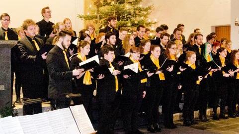 Der Chor der Berufsfachschule für Musik wird auch in Mitwitz und Seibelsdorf zu hören sein. Foto: PR
