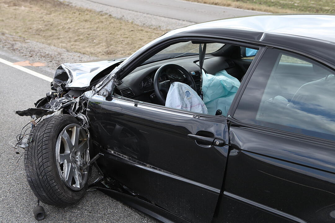 Fünf Verletzte, Kind in Lebensgefahr - Unfall im Kreis Ansbach