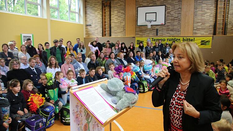 Eindrücke vom Auftakt in der Grundschule Poppenlauer. Foto: Ralf Ruppert