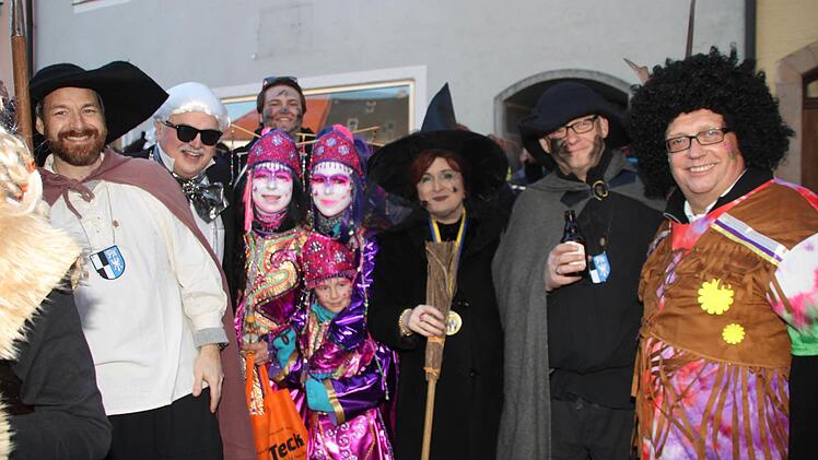 Marktplatztreiben in Stadtsteinach Foto: Jürgen Gärtner