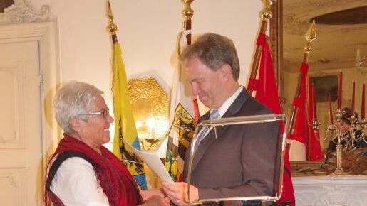 Sigrid Stahlberger wurde mit der Verdienstmedaille ausgezeichnet.