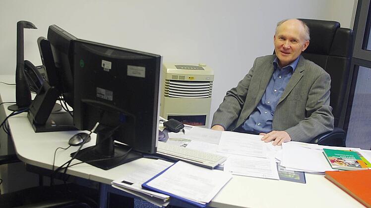 Klaus Morsch freut sich über sein neues Büro.Foto: Heike Schülein