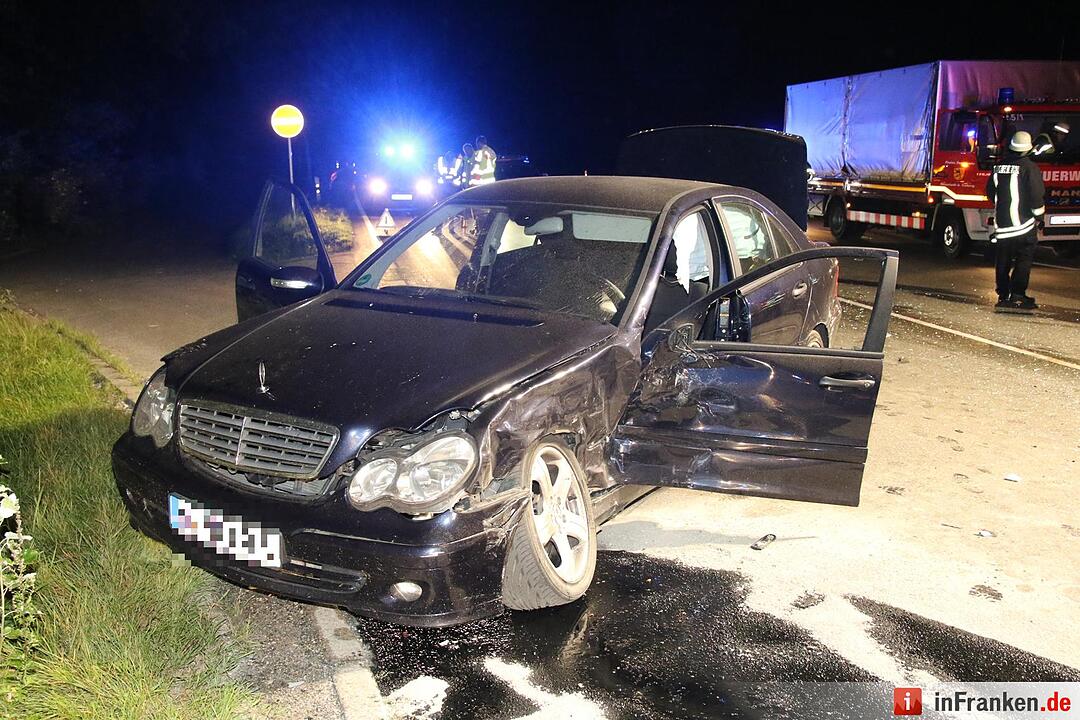 Drei Verletzte bei schwerem Unfall in Haarbrücken