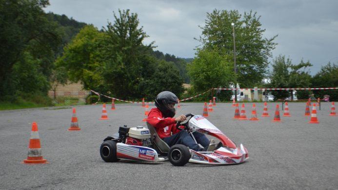 Beim Jubiläumsfest konnten auch die Besucher eine Runde im Kart drehen.  Foto: Andreas Lomb