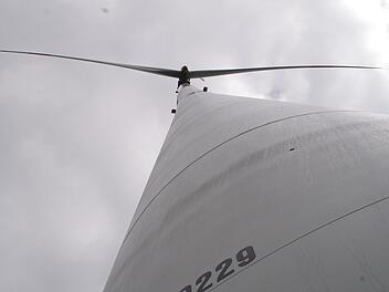 Der Windpark Hain-Ost sorgt für Ärger zwischen Kritiker Helmut Schiffner und der Spitze des Bauernverband-Kreisverbands. Foto: Marco Meißner