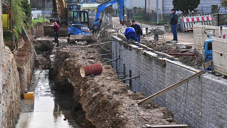 An der Wässernach in Wülflingen schreiten die Bauarbeiten voran. Foto: Ulrike Langer