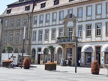 Ein stadtprägendes Barockgebäude soll zum neuen Kulturzentrum werden: das Krackhardthaus am Maxplatz. Davor ist eine Freischankfläche geplant.   Fotos: Ronald Rinklef
