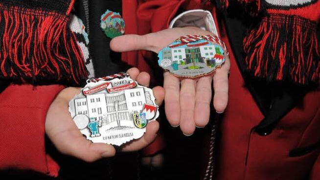 Das Gebäude der Firma Brehm ziert den neuen Orden.