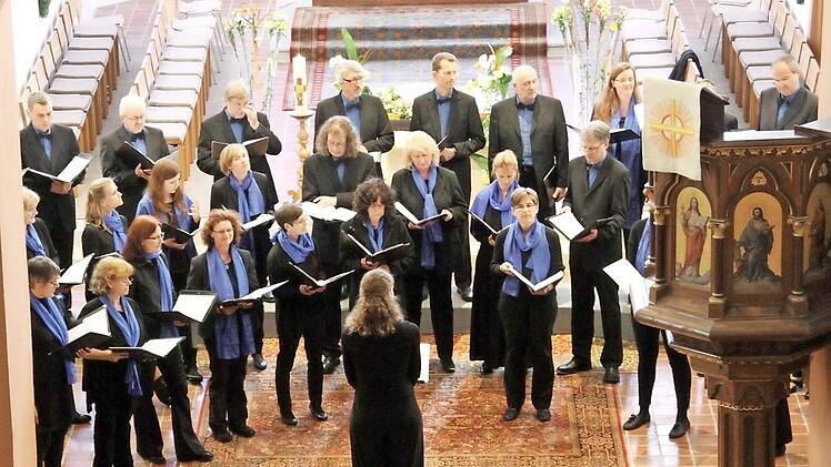 Der "Musica-viva-chor Bamberg" steht unter der Leitung von Ingrid Kasper.  Foto: Richard Sänger