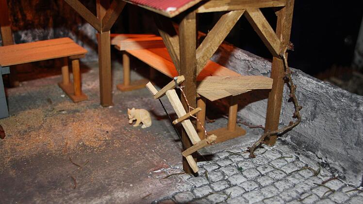 Eine Miniatursäge hat Walter Kestler auch gebastelt. Foto: Friederike Stark
