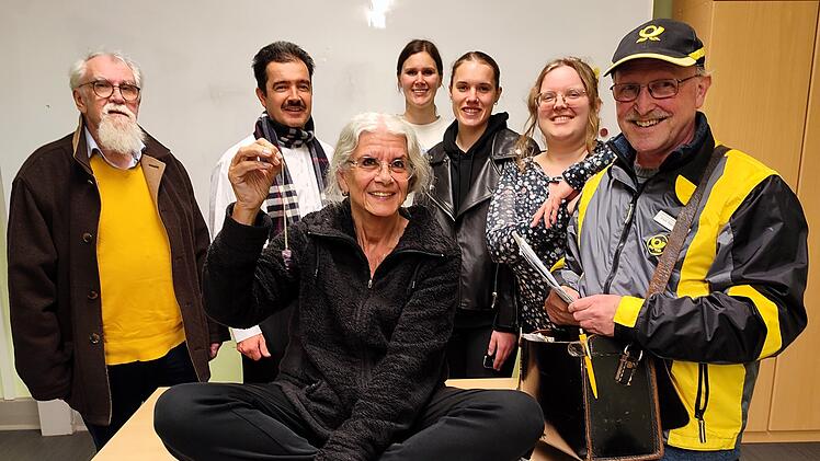 Stadt Kitzingen lädt zu Theaterstück "Die durchgeknallte Alte" ein