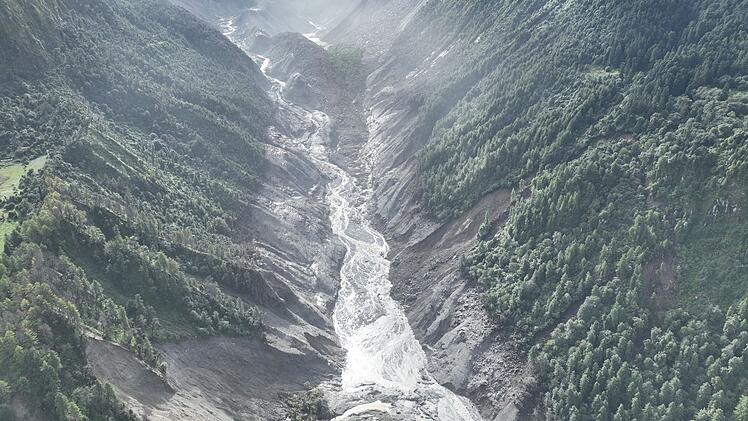 Sturzflut im Himalaya