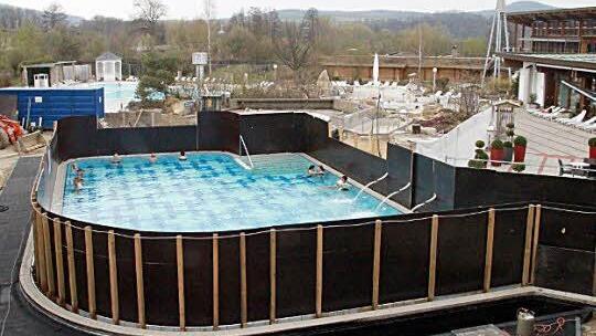 In der Obermain-Therme wurde in diesem Jahr der Bereich um das Außenbecken umgebaut.  Foto: Matthias Einwag